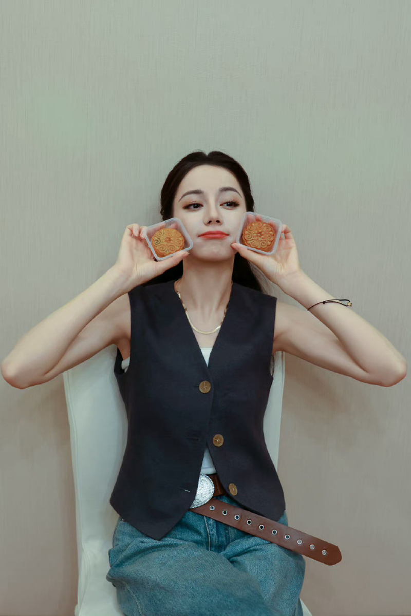 女明星图片高清写真 赵露思 1c31b35628724cb1b449453e7d547e1d.jpeg