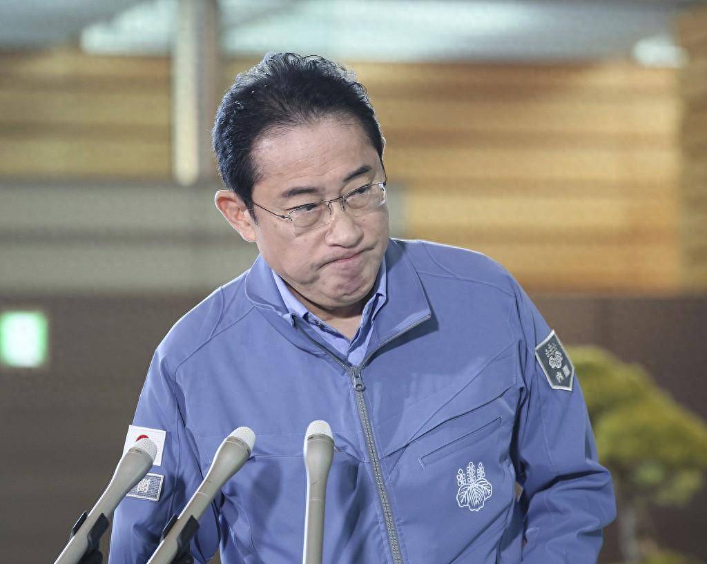 日执政党3大派系解散后，社民党访华求交流，党首郑重向中国道歉