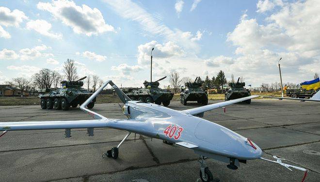 转移到俄罗斯本土，当然有利于乌克兰的无人机风暴阴影在俄军头顶开花。