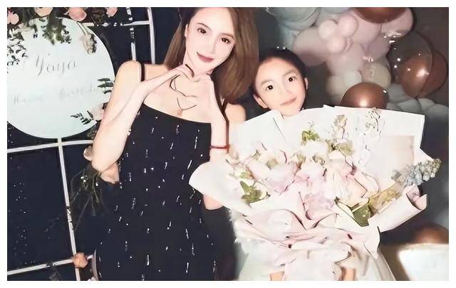 曝光刘雨欣前夫信息，富二代银行高管，推卸责任常成习惯。
