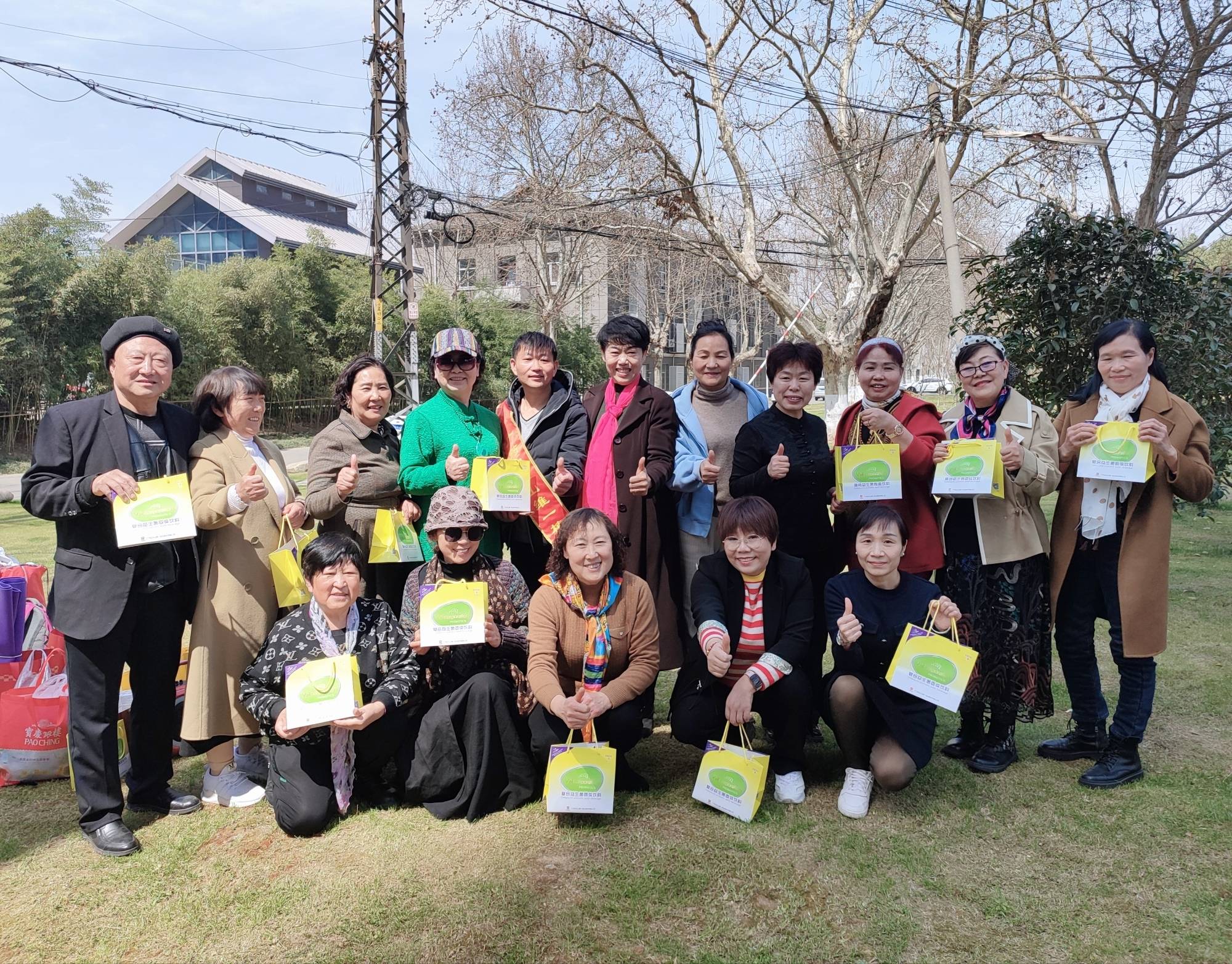 海基集团南京市场举办户外团建活动必一运动官网沿江赏春光(图6)