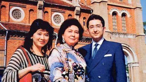 原创原创何婉琪到死也没原谅亲哥何鸿燊，是因为金钱，还是另有隐情？