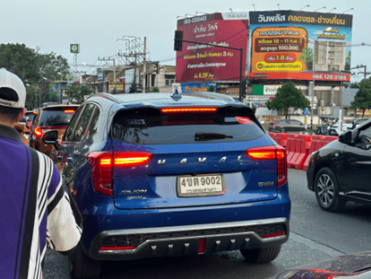 在泰国，中国电动车开撕日系