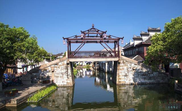 浙江一座具有1000多年历史的古镇，以“小桥流水人家”闻名全国