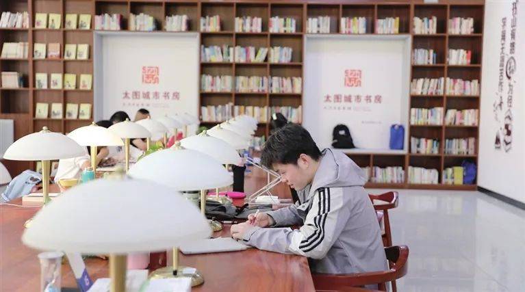 趣头条：澳门免费公开资料大全-2024中国杯赛艇城市冲刺赛将在江苏常州举行