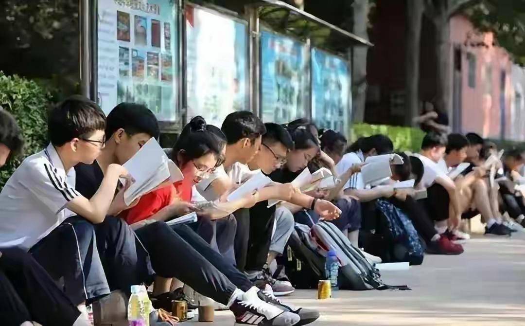 乐视视频：新澳门一肖一码100精准-忻州市第十一中学学子赴 忻一中、高级中学开展研学教育实践活动