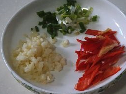 这菜被称为“菜中灵芝”，比韭菜荠菜更鲜美，才卖3块钱一斤！