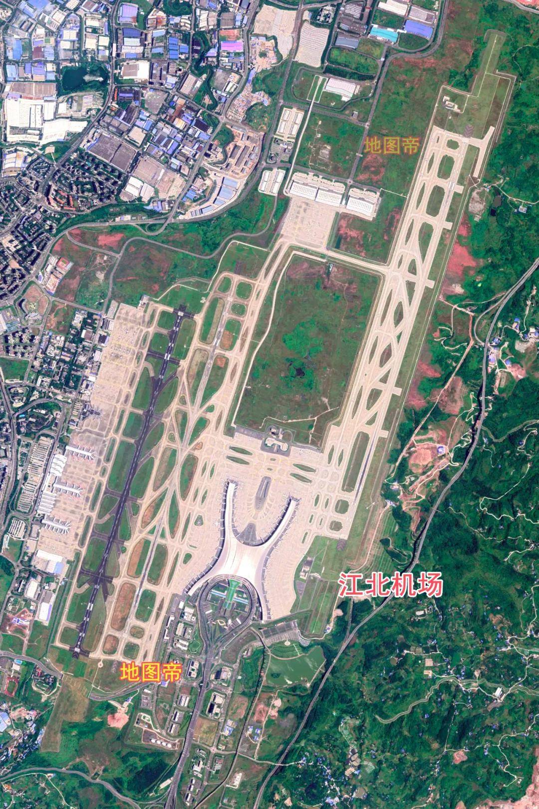 四川盆地三大机场，在成都和重庆，航拍一目了然