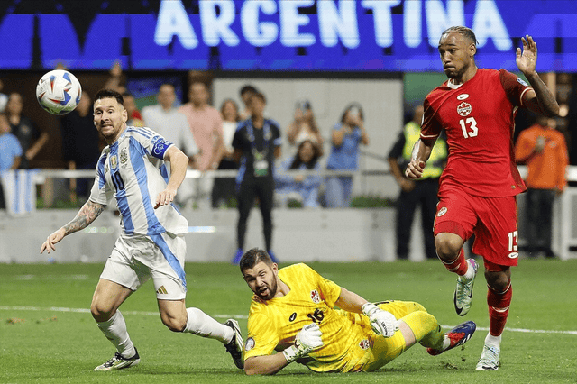 天使单刀被扑 小蜘蛛破门 梅西助攻劳塔罗破球荒 阿根廷2-0加拿大
