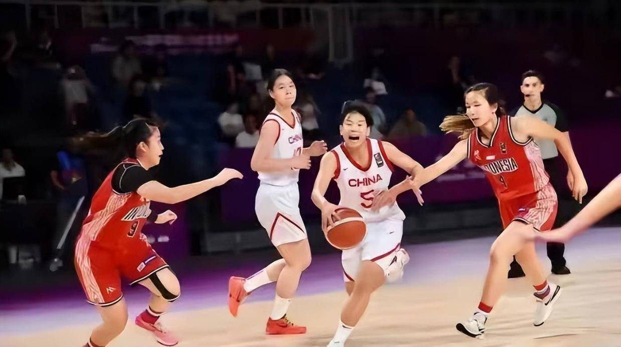 今晚19点直播，中国女篮决战，U18亚洲杯打响，张子宇亮出杀手锏