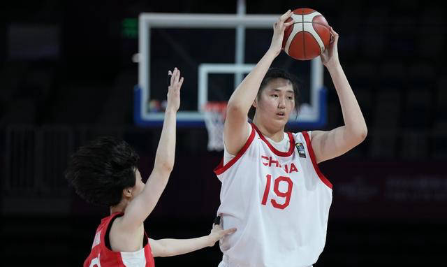 张子宇22中20，中国女篮大胜日本晋级半决赛