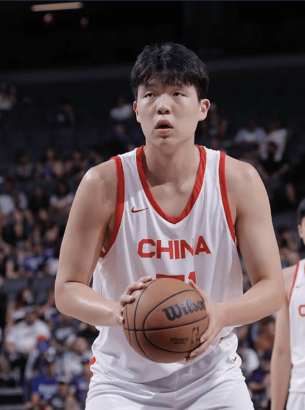 NBA夏季联赛中国队惨败国王 郭士强五上五下引争议