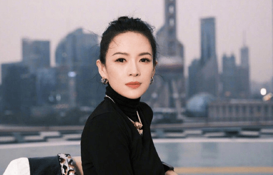 原创章子怡离婚后暴瘦，首晒儿子正面照，女儿和汪峰一模一样