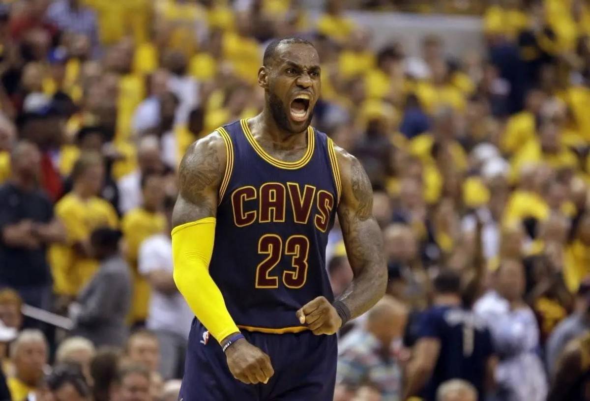 原创盘点NBA现役十大会被退役球衣的球员：水花兄弟无悬念，哈登上榜