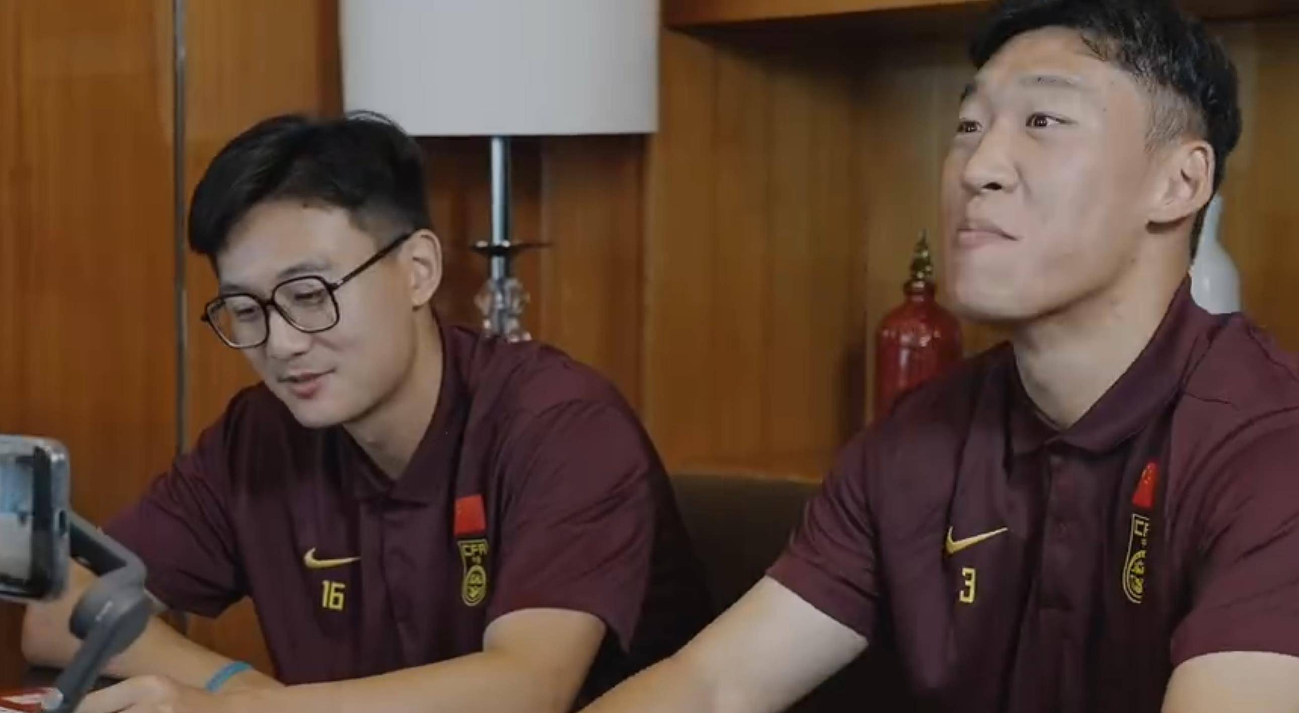 比朱辰杰蒋圣龙大三岁 上港中卫魏震 他的运气能跟王振澳一样好吗