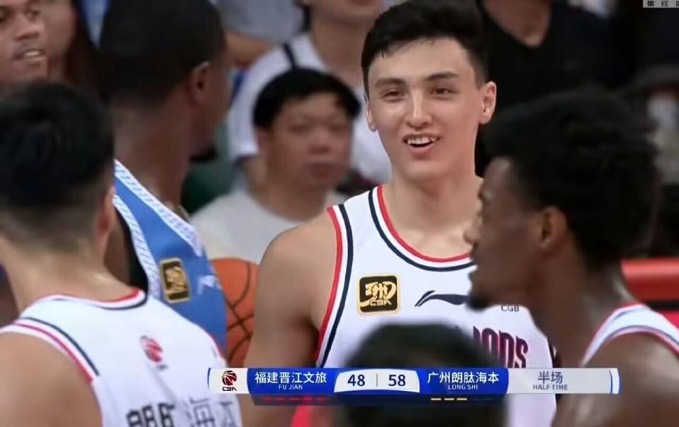 112-101！广州力克福建送对手7连败！郭艾伦仅11分焦泊乔大号两双