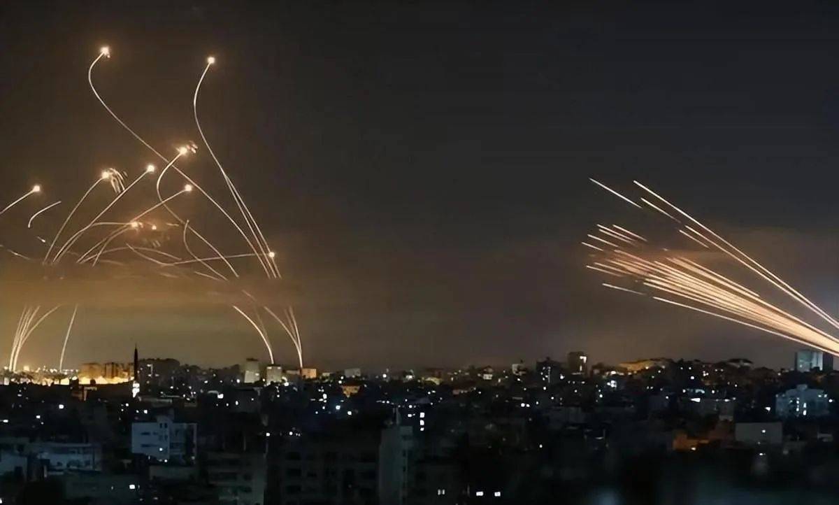 誓言血洗以色列！伊朗下令准备开战？美军机火速行动，轰动全球舆论