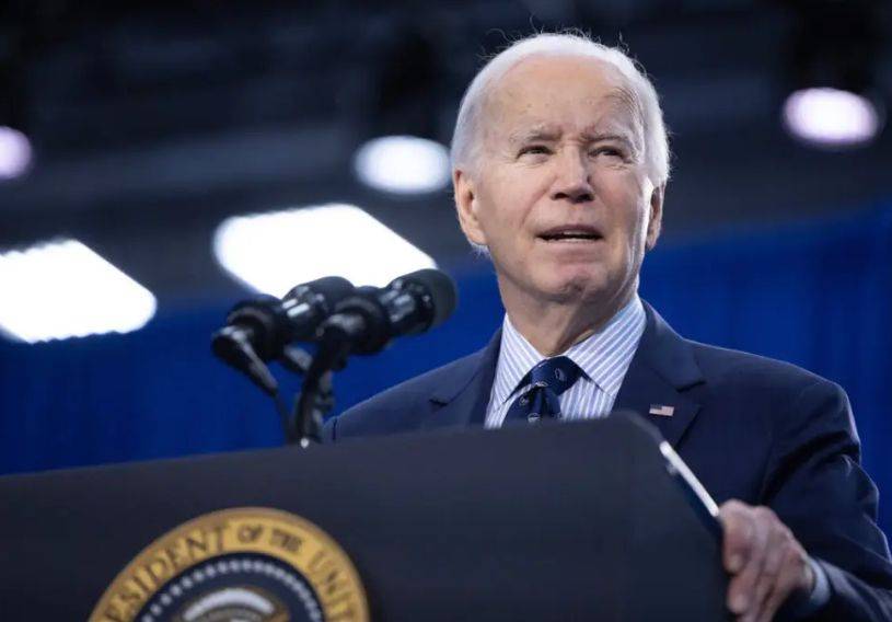 关键时候，拜登亲自出马，再次为特朗普出大力