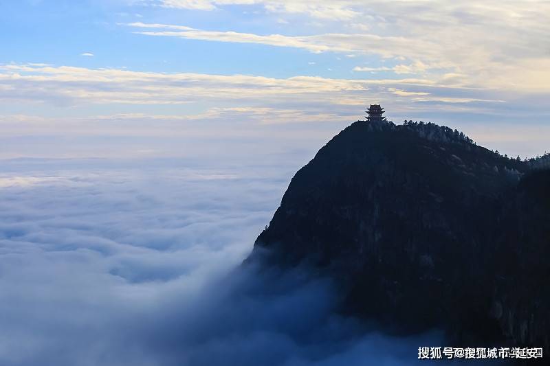 冬天去峨眉山准备些啥，去峨眉山必备物品，峨眉山旅游攻略冬季