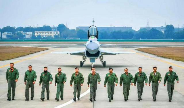 巴基斯坦公布的一则消息，让印空军陷入焦虑：中国的强援要到了？