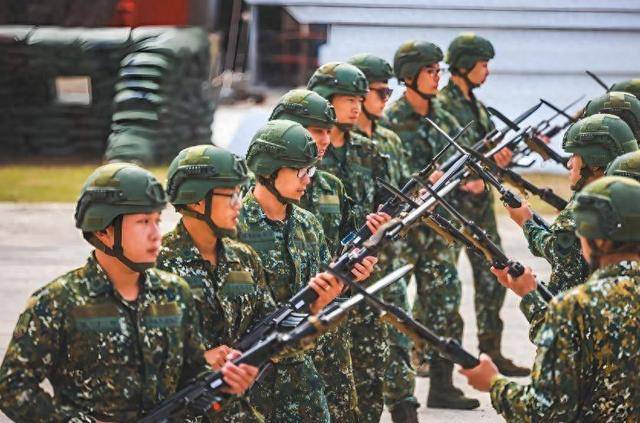 收台有了新战法？央视曝光罕见一幕：解放军“杀招”已备好