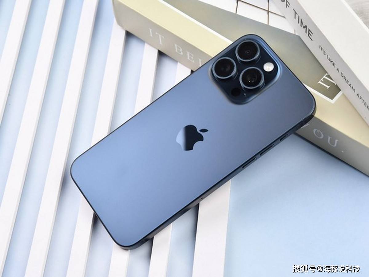 原创             双12苹果又妥协，iPhone15Pro Max再降价，512GB售价更亲民！