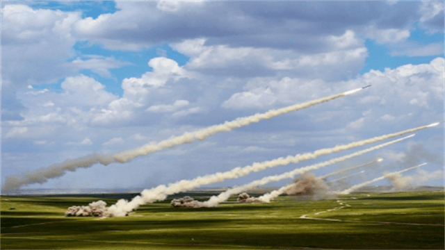 眼看解放军铁壁合围，美对华“下战书”，代价是让台湾兵凶战危？