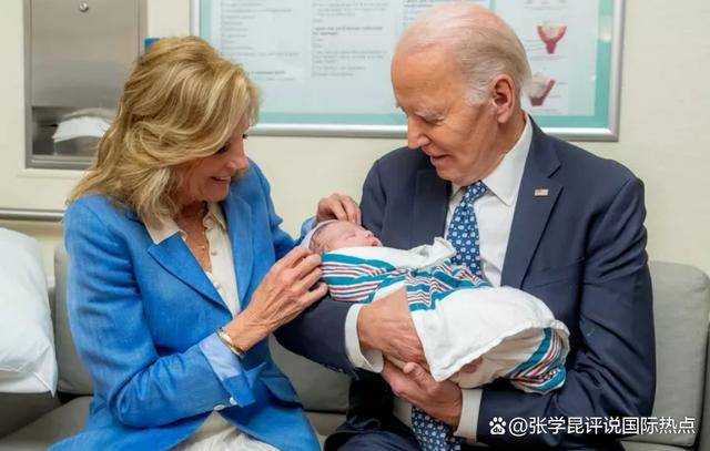 10万人举家逃亡之际，拜登不合时宜公布好消息，“现世报”马上来