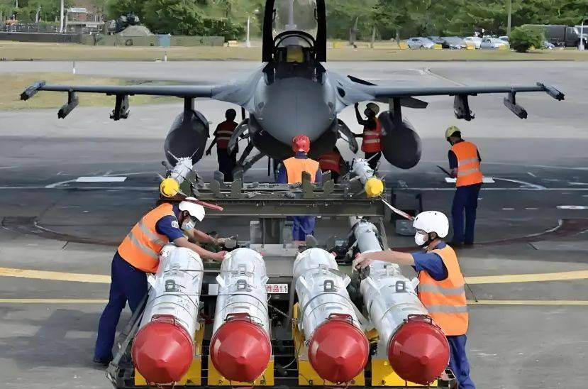 拜登对匈牙利部长下手，我们更该对拜登下手，也宣布制裁拜登