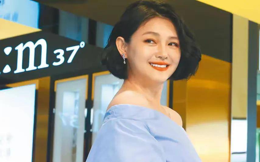 大s最后心愿曝光！吴佩慈目睹抢救过程与孩子抱头痛哭，孩子伤心