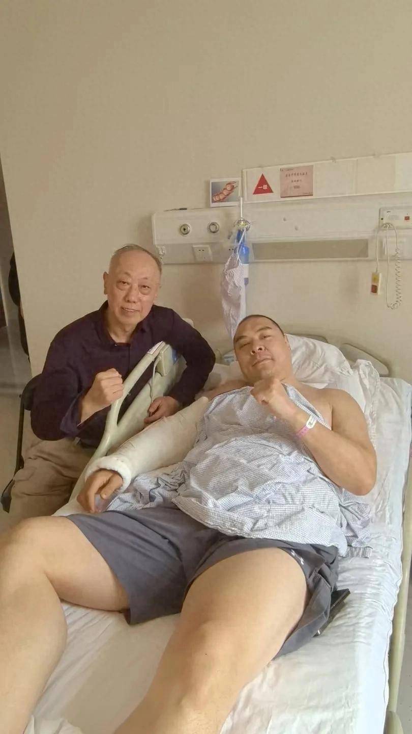 原创张志磊被卡巴耶尔KO内幕曝光！知情人：骨质增生影响他重拳发力！