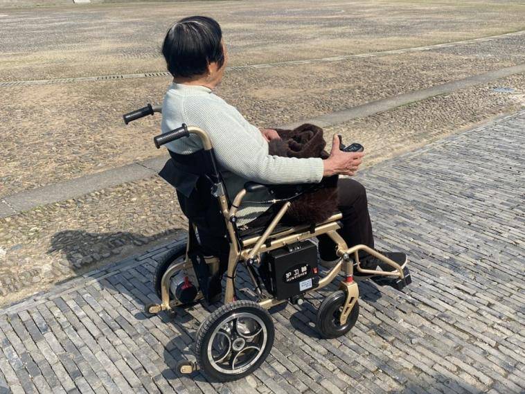 电动轮椅代步车就看这三款轻便易携带国补价3千左右就能拿下(图1)