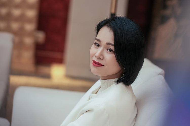 细看42岁孙俪和45岁胡杏儿 , 才明白 , 为何收视女王会输给tvb视后！