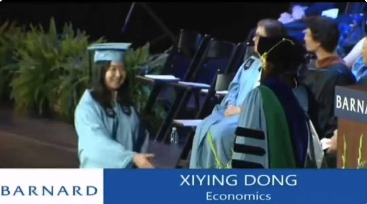 董袭莹实习期视频曝光，逻辑混乱语无伦次，再看王辰发言细思极恐