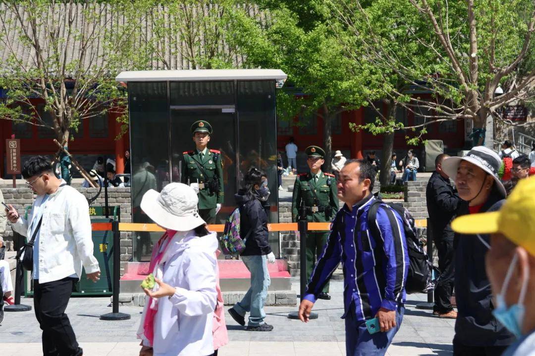 延庆八达岭长城上的“多彩”守护——