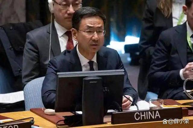 拿签证当武器，耿爽怒斥美方违反基本人道！联合国搬迁势在必行