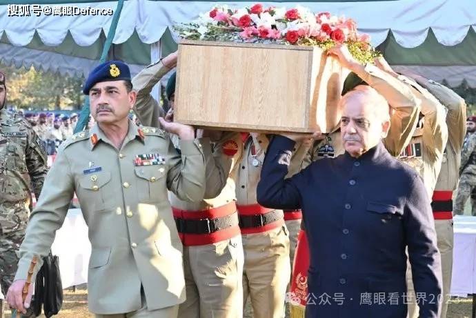 印度空军承认有损失，但“实现目标”！巴基斯坦飞行员举行葬礼