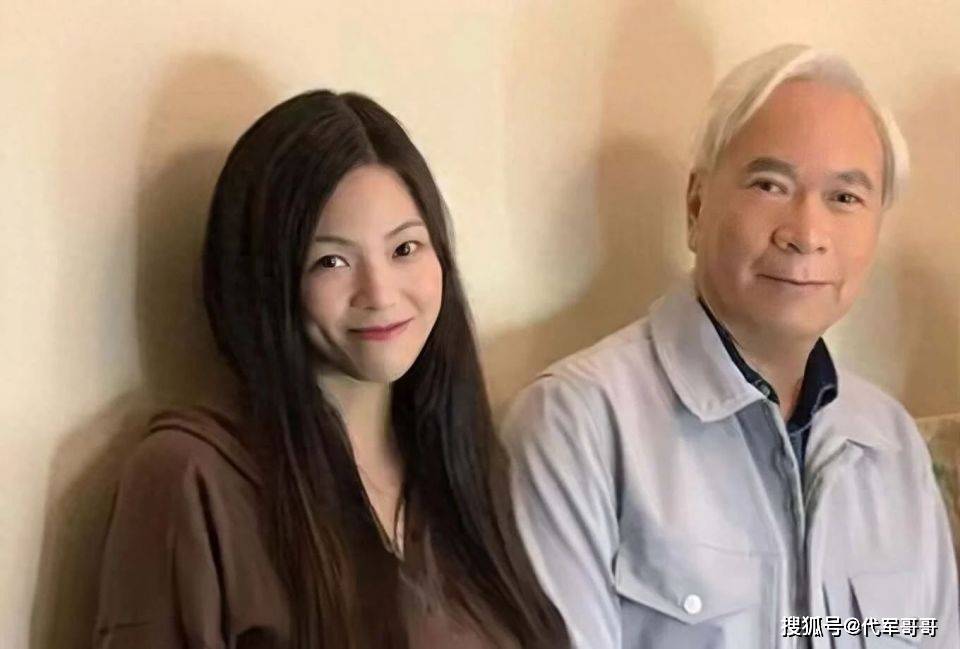 74岁李龙基即将迎娶小36岁未婚妻，已准备当爸爸，有钱不怕养不起