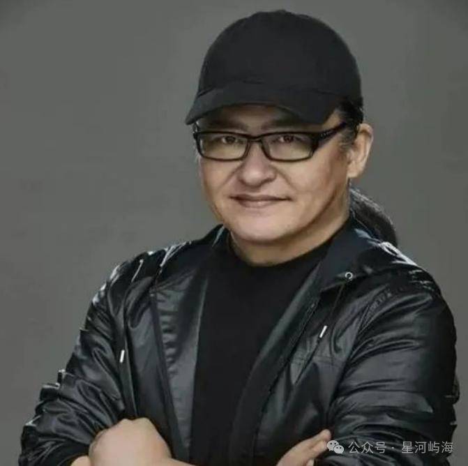 刘欢近况曝光，肚腩消失、脚已复健，62岁迎来新人生转折！