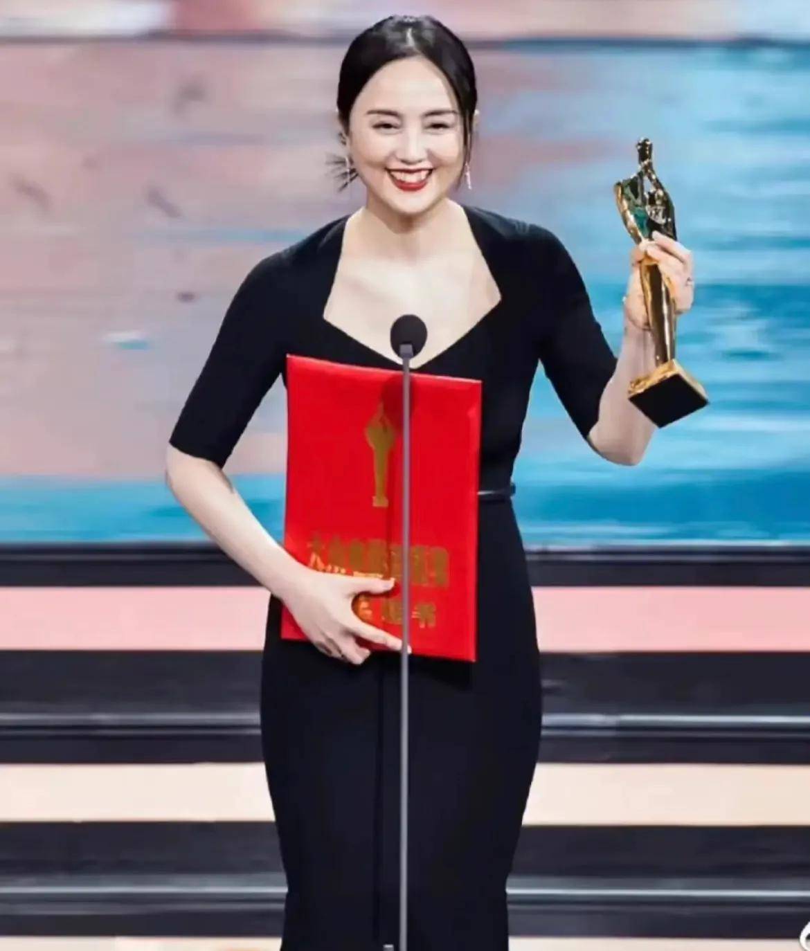 挚友李乃文悼念朱媛媛的方式全网泪崩！已更换和辛柏青相同头像