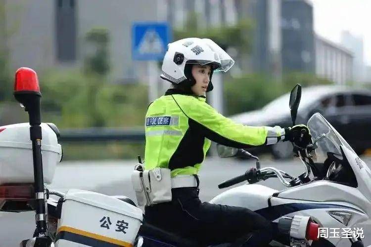 闫妮的女儿竟是她，23岁饰演女一号，继承母亲演艺天赋