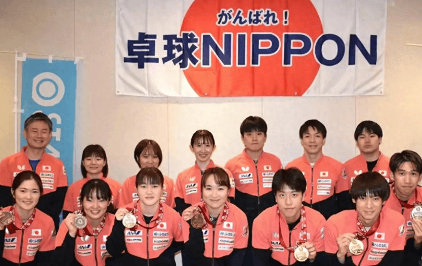 原创             不公平！日本乒协开世乒赛总结会！区别对待张本智和、伊藤美诚！