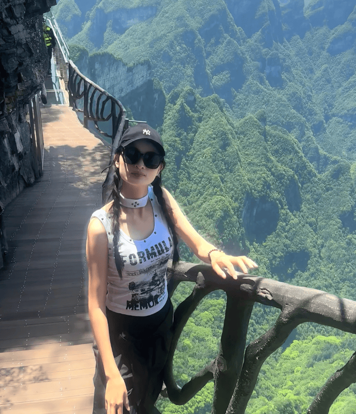 【OKX 哈希游戏】区块链加密游戏玩法教程，新手必看！暑假假期去张家界旅游五天怎么玩？张家界五天四晚深度游玩需要多少钱？参考这篇旅游攻略让你少走很多弯路