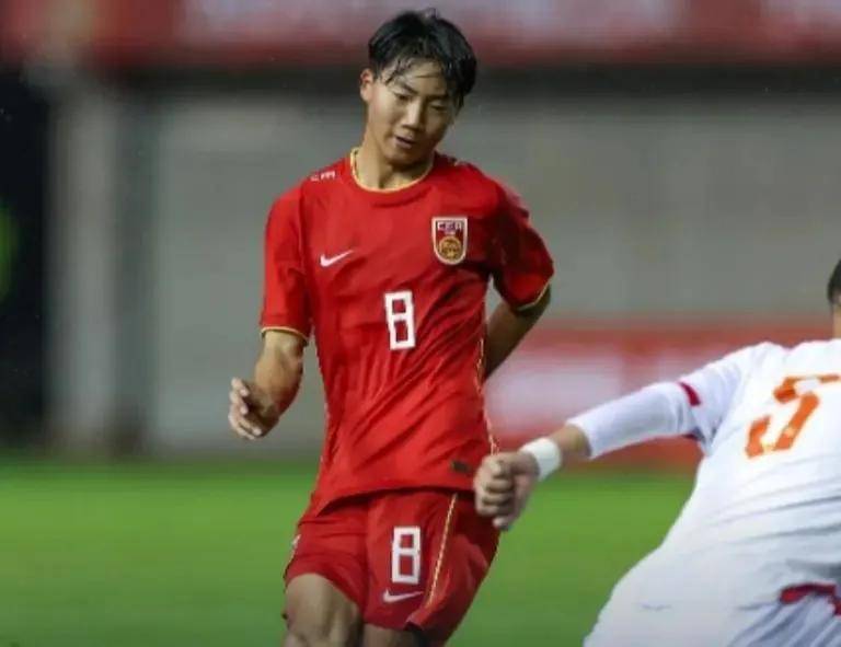 原创             中国U16平越南，10人应战展价值，决战澳大利亚争冠