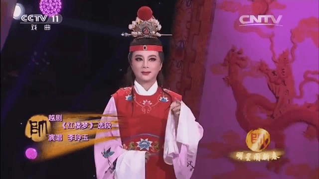 62岁“玉兔精”李玲玉落魄卖唱，坎坷情史唏嘘曝光，混血儿子高大帅气