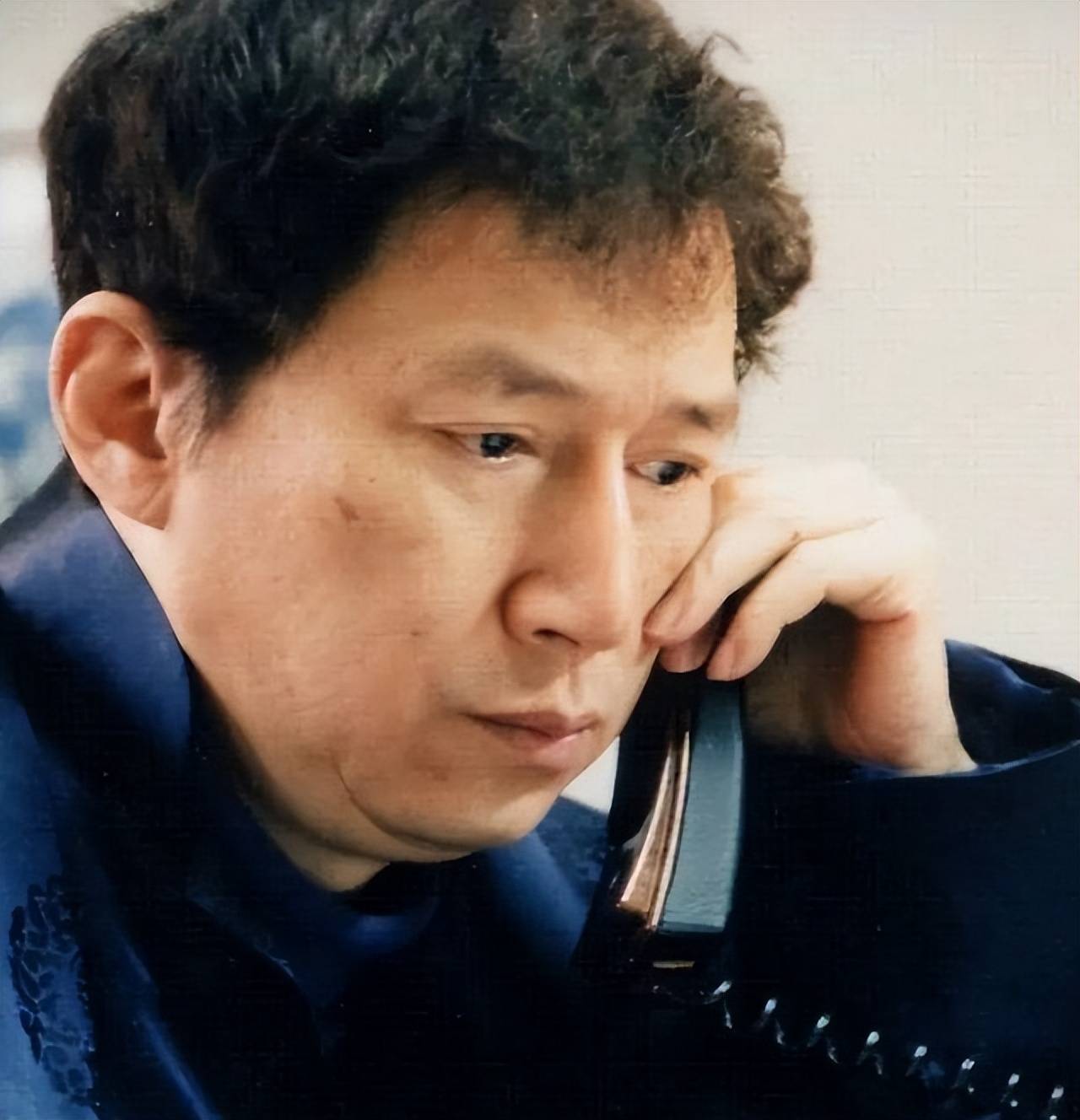 李春平：第一软饭男，伺候美国老妇13年继承268亿，今已无法自理