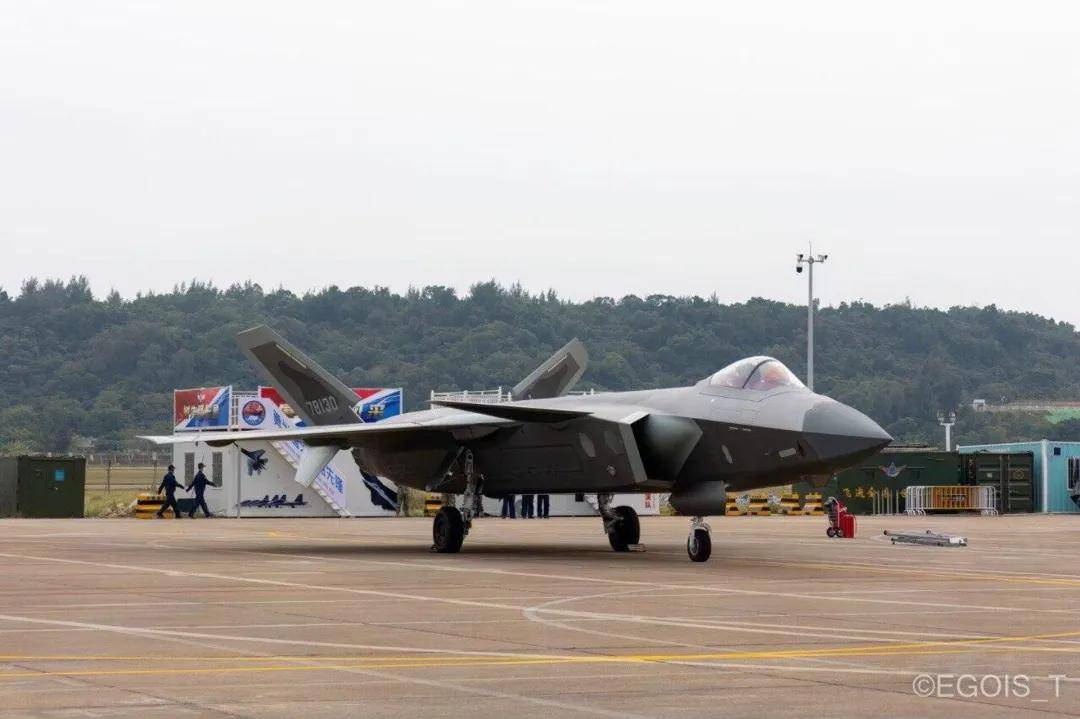 歼-20与F-35A东海上空“过招”：美军占不到便宜，只能灰溜溜离开