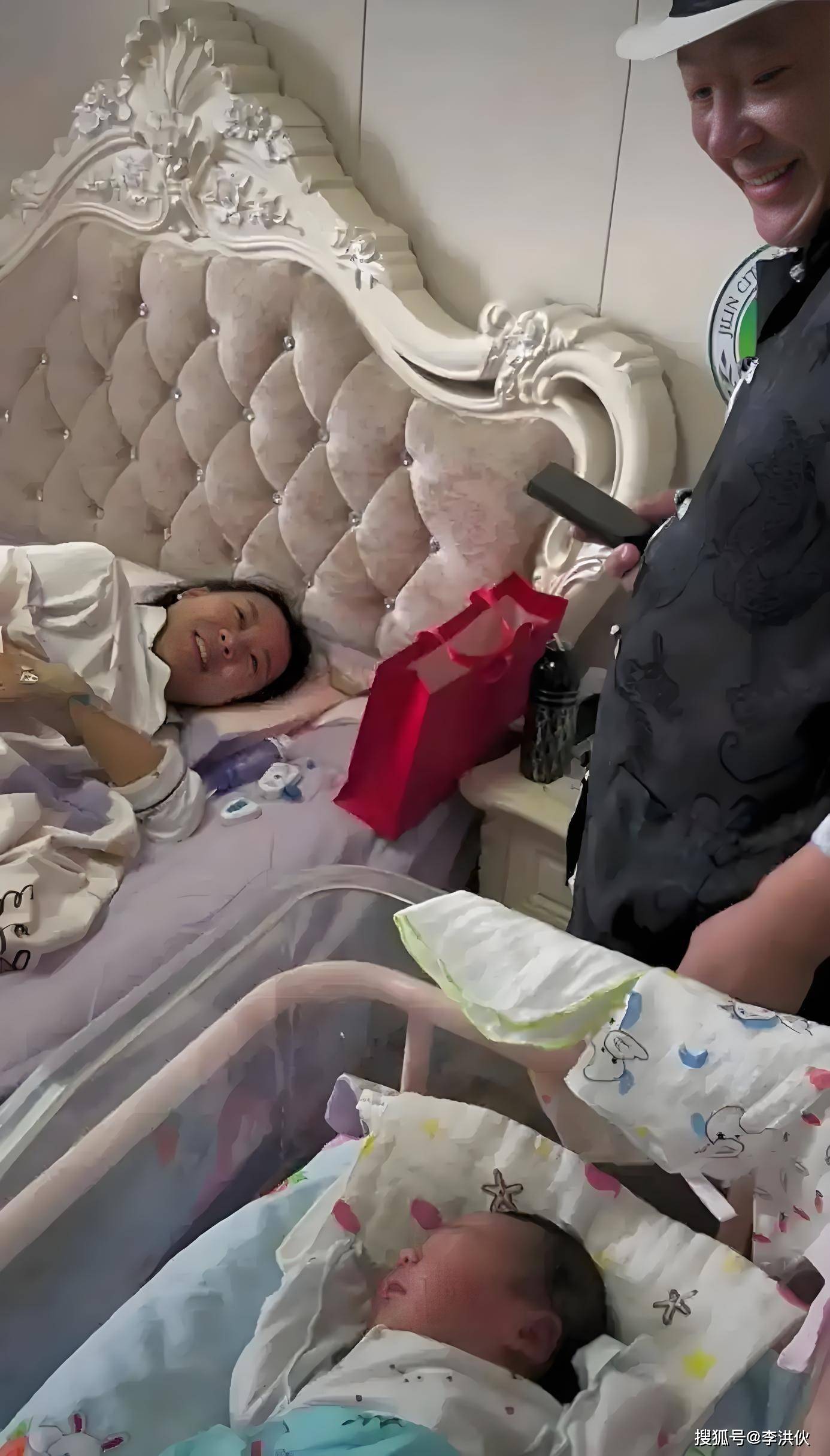 赵四怒吼儿媳“不要脸”，借孙子生日直播捞钱，一家人脸面全没了
