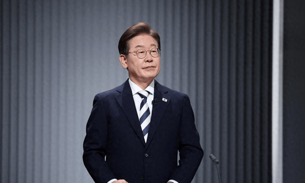 思考13天后，李在明决定不出席中国阅兵？韩国还是要看特朗普的脸色
