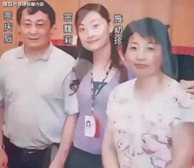 老员工谈杜建英：宗庆后本不要她，得力助手想追她，恳请宗留下她